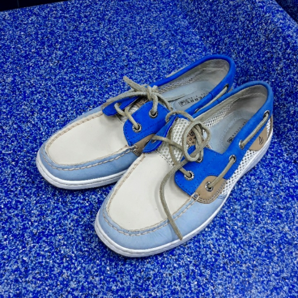 Sperry womans size 6 topsiders